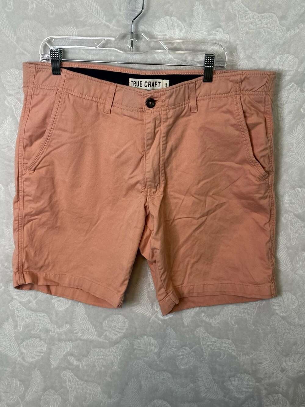 True Craft Men's Salmon Pink Chino Shorts Size 38W